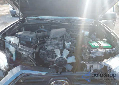 2019 Toyota Tacoma Sr z USA, uszkodzony, nr VIN 5TFSX5EN1KX066878